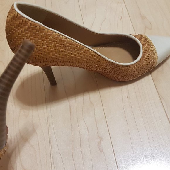Nine West Gracefulo Women's Beige Tan Basket Weave Heels Pumps Size 6.5 M New - Picture 4 of 6
